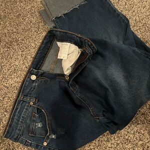 Women's Dark Blue Cropped Jeans